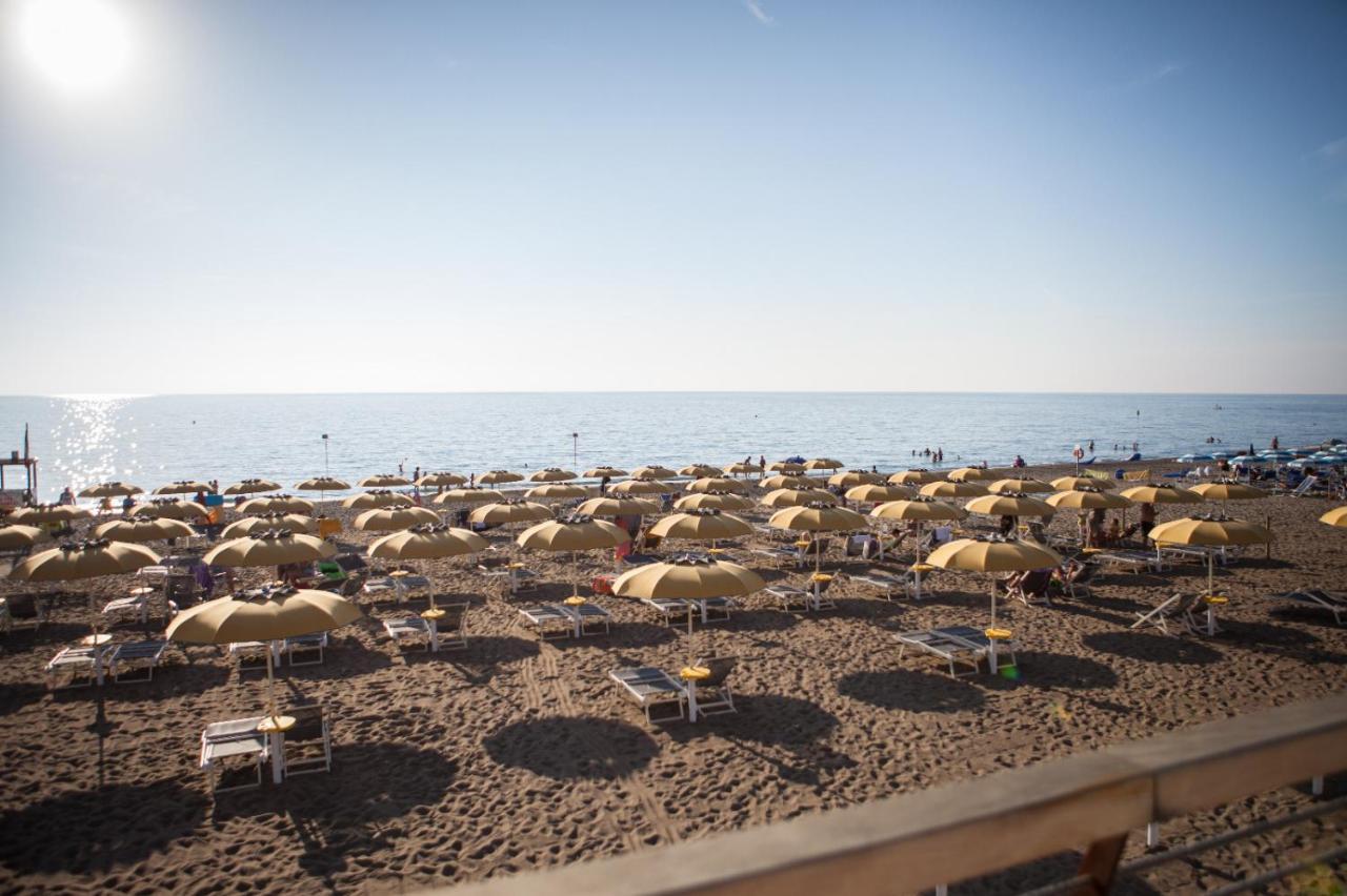 Alberto Quadrilocale A Soli 150M Dal Mare Marina di Castagneto Carducci Bagian luar foto